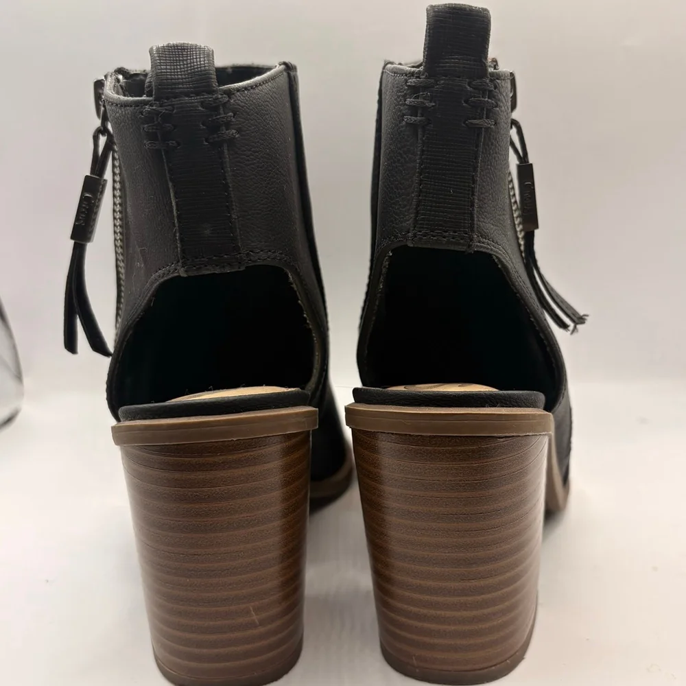 Women's Circus‎ by Sam Edelman Black Peep Toe Ankle Boots 7.5